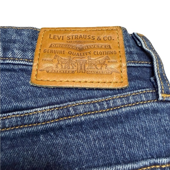 ✨ LEVI’S Wedgie Straight High-Rise Raw Hem Jeans Blue Denim Size 25 ✨ - Picture 6 of 6